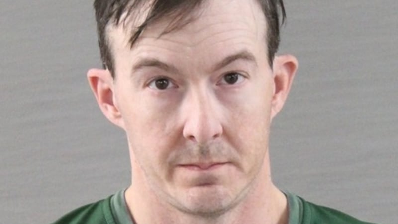 Shafer, de 44 años, es un agresor sexual registrado que se encuentra en libertad condicional...