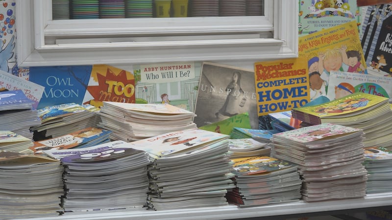 Storybridge celebra 5 años de la ‘Biblioteca de Imaginación de Dolly Parton’