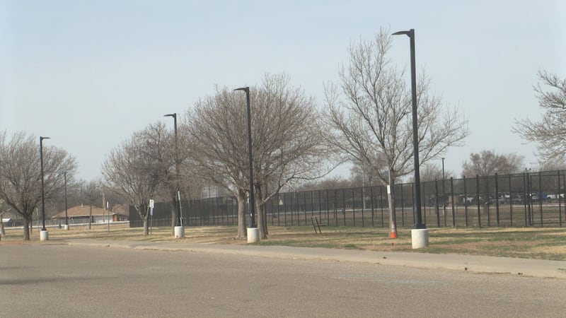 El parque Thompson pronto verá mejoras similares en su iluminación, cuya instalación ya está...