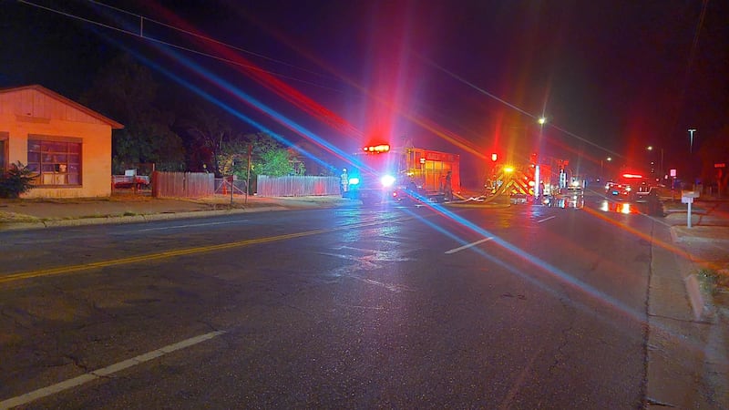 Los bomberos realizaron un registro y no encontraron nada, pero había un cable eléctrico caído...