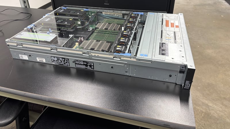 El jueves se celebró en el KU Innovation Park la ceremonia de inauguración de un nuevo centro...