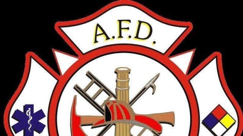 El Departamento de Bomberos de Amarillo extingue un incendio en una casa en Hermosa Drive