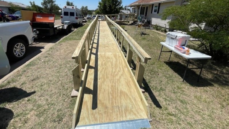 Texas Ramp Project tiene 12 equipos de construcción en todo el Panhandle para ayudar en la...