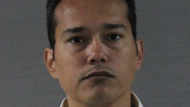 El 15 de abril, el jurado condenó a Adrián Guadalupe Guzmán por un delito de actos obscenos...