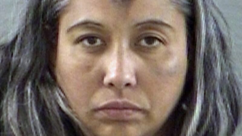 Amarillo Crime Stoppers searching for woman wanted on burglary charge