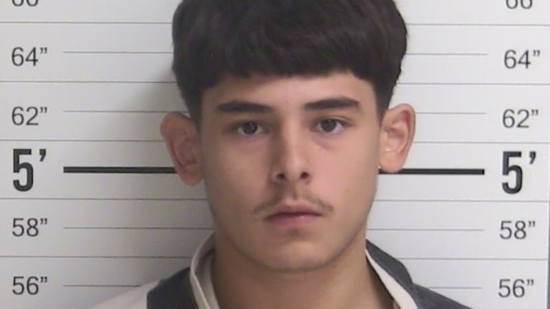 La policía de Clovis arresta a un joven de 18 años en conexión con un tiroteo de agosto