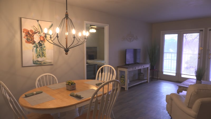 El refugio de Downtown Women’s Center celebra el 10º aniversario de su ‘Casa de Gratitud’