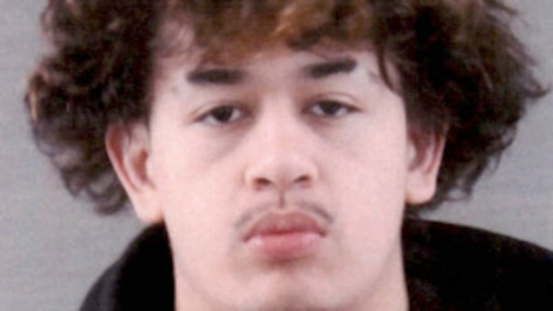 Amarillo Crime Stoppers busca a un hombre buscado por violencia familiar continua