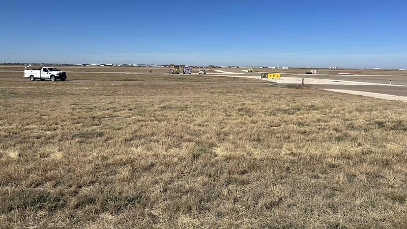 El Departamento de Bomberos de Amarillo informó que sus equipos acudieron al aeropuerto...