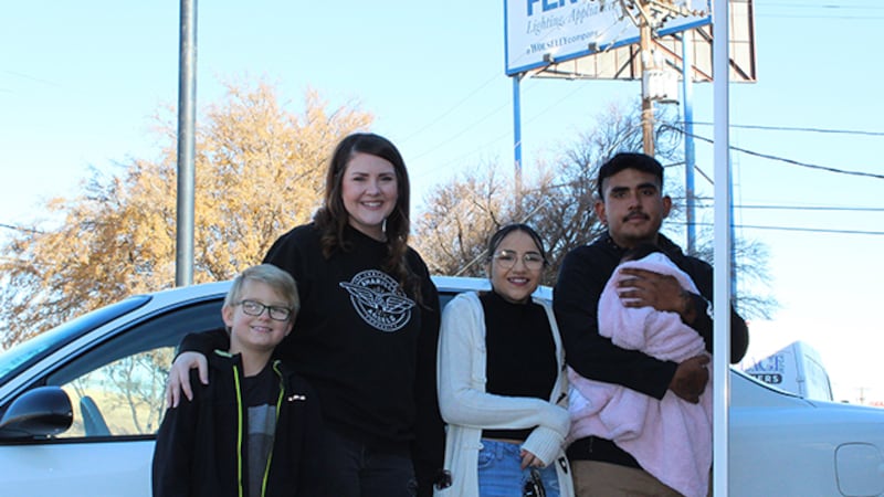 Este programa regala un auto completamente inspeccionado y reparado a una persona que lo...