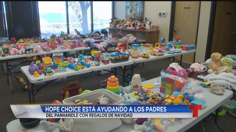 Hope Choice ayudando a los padres del panhandle con regalos de navidad