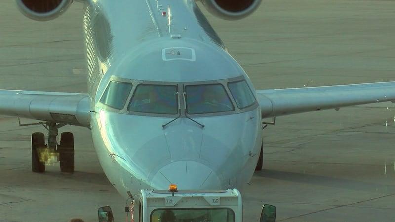 Las condiciones meteorológicas y la escasez de personal siguen influyendo en los ajetreados...