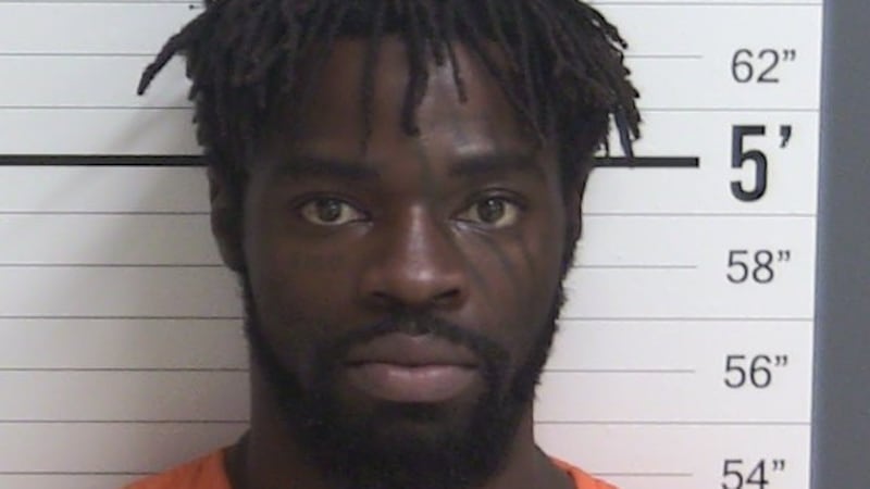 La investigación reveló que dos individuos enmascarados intentaron robar a Anival...