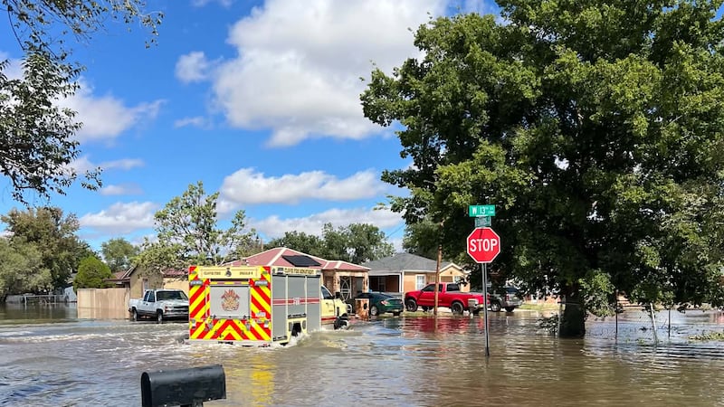 La lluvia ha provocado inundaciones en algunas áreas a lo largo del Panhandle de Texas y el...