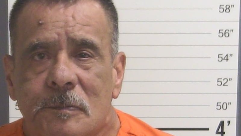 Michael Bara, de 71 años, fue condenado el 13 de octubre a seis años en el Departamento...