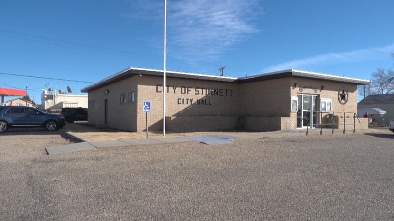 La administradora municipal de Stinnett, Melisa Webster asegura que los residentes de Stinnett...