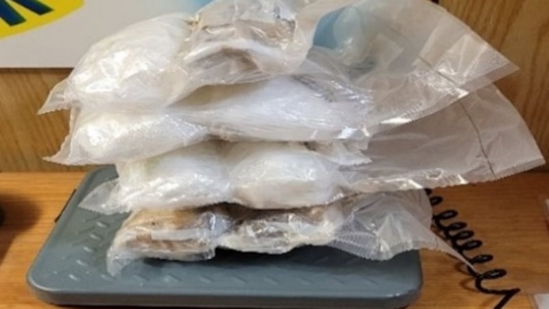 Las autoridades dijeron que las drogas se transportaban desde Arizona a Oklahoma.