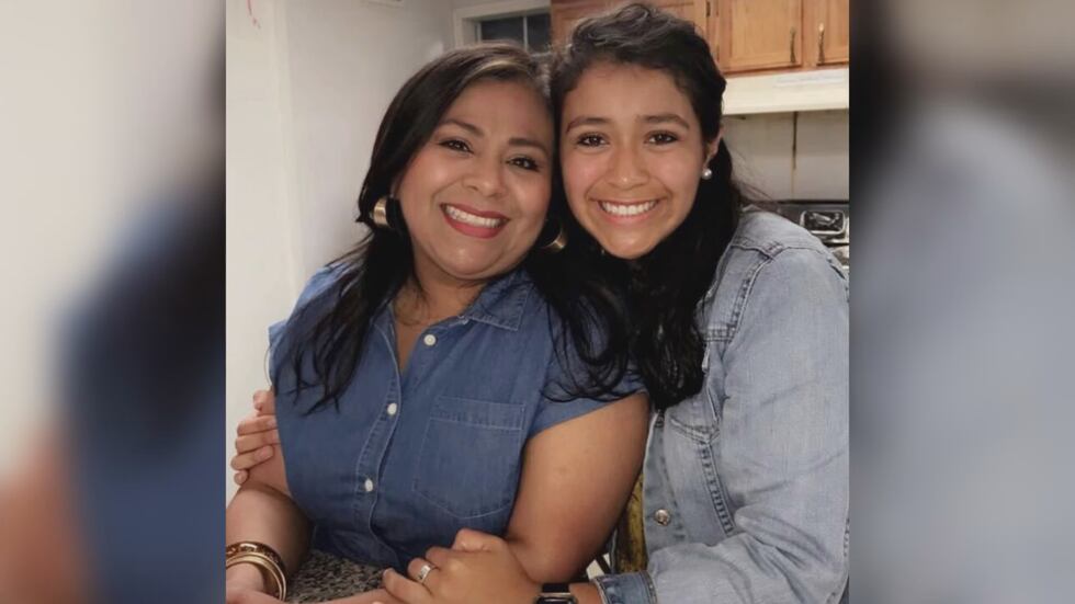 Lori and Natalie Aviles eran vecinas de las victimas.