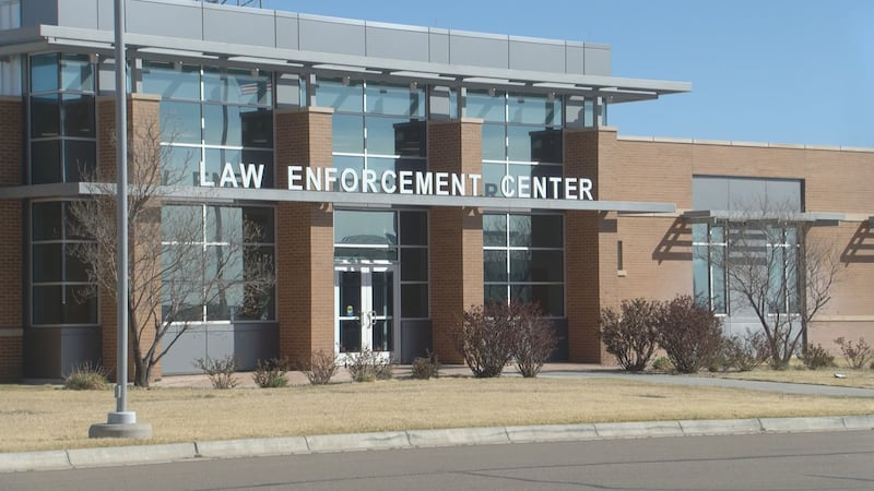 Los empleados que completen la capacitación deberán firmar un contrato para permanecer en el...