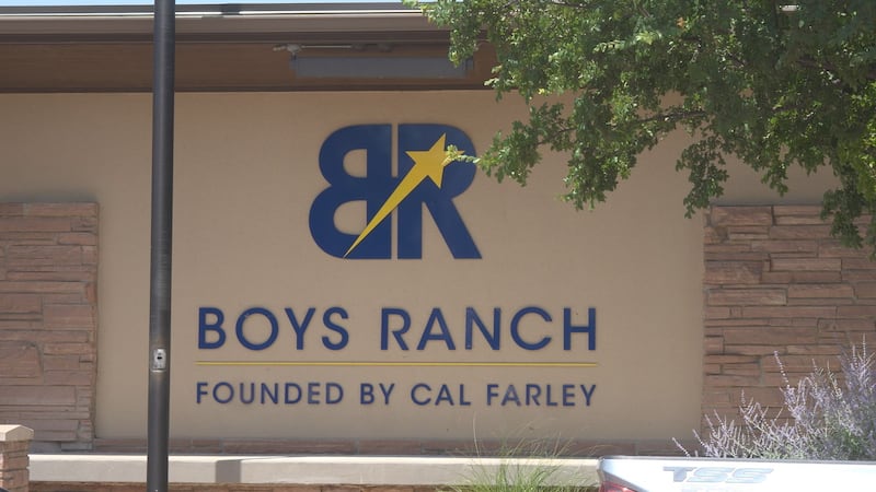 El objetivo es ayudar a las familias con un entorno seguro y estructurado mientras los...