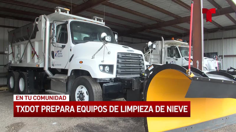 TxDOT prepara equipos de limpieza de nieve ante la llegada de la tormenta invernal