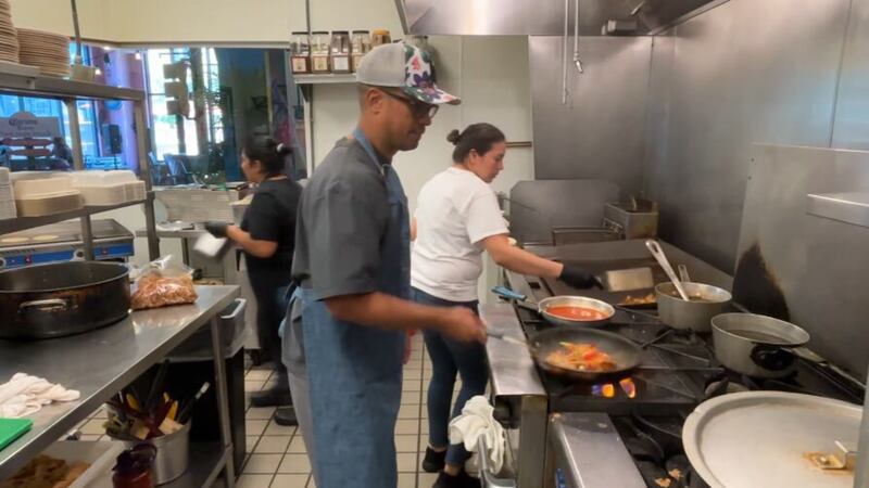 Una taquería familiar del centro de Las Vegas ha cerrado sus puertas tras más de una década en...